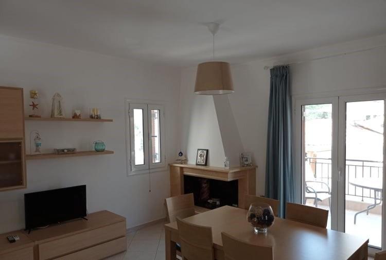 Hermes Holiday Home In The Port Of Sivota Екстер'єр фото