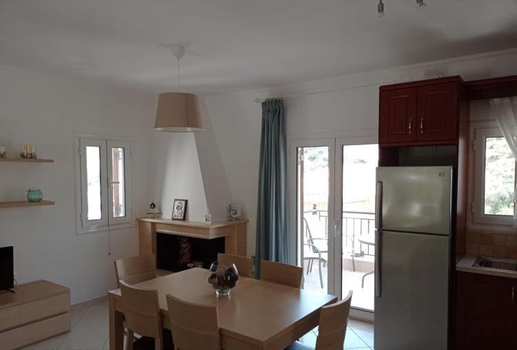 Hermes Holiday Home In The Port Of Sivota Екстер'єр фото