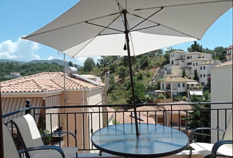 Hermes Holiday Home In The Port Of Sivota Екстер'єр фото