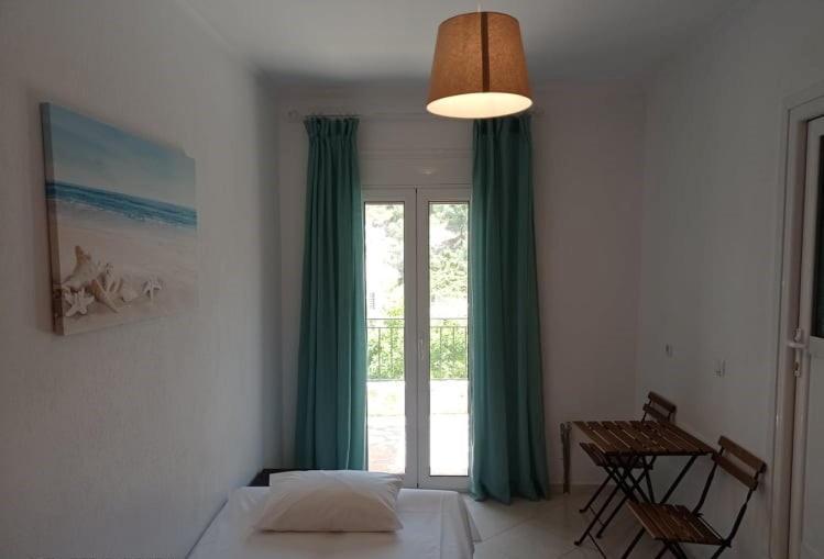 Hermes Holiday Home In The Port Of Sivota Екстер'єр фото