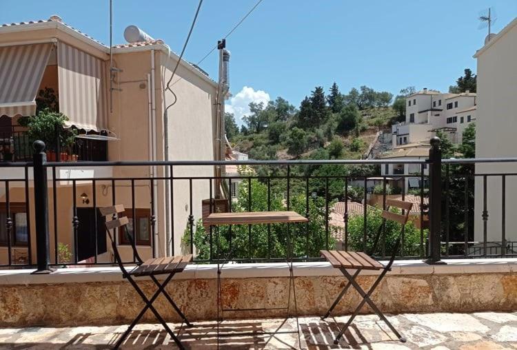 Hermes Holiday Home In The Port Of Sivota Екстер'єр фото