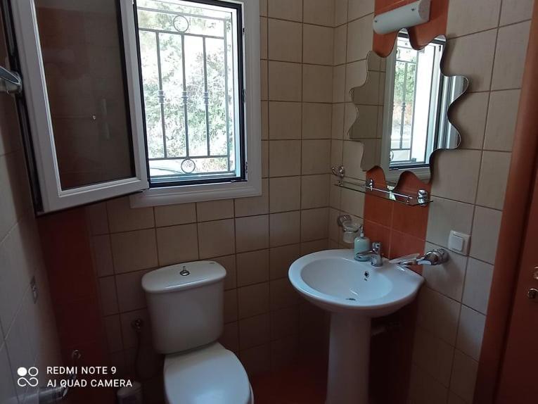 Hermes Holiday Home In The Port Of Sivota Екстер'єр фото