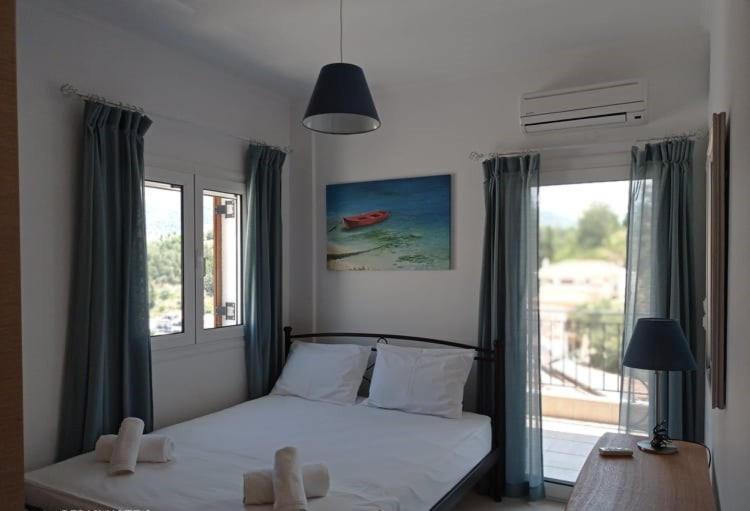 Hermes Holiday Home In The Port Of Sivota Екстер'єр фото