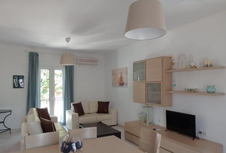 Hermes Holiday Home In The Port Of Sivota Екстер'єр фото