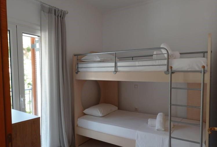Hermes Holiday Home In The Port Of Sivota Екстер'єр фото
